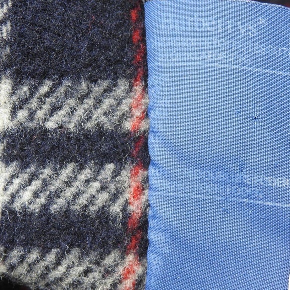 Burberry Women's Navy Blue Wool Duffle Coat w/ COA - Picture 11 of 14